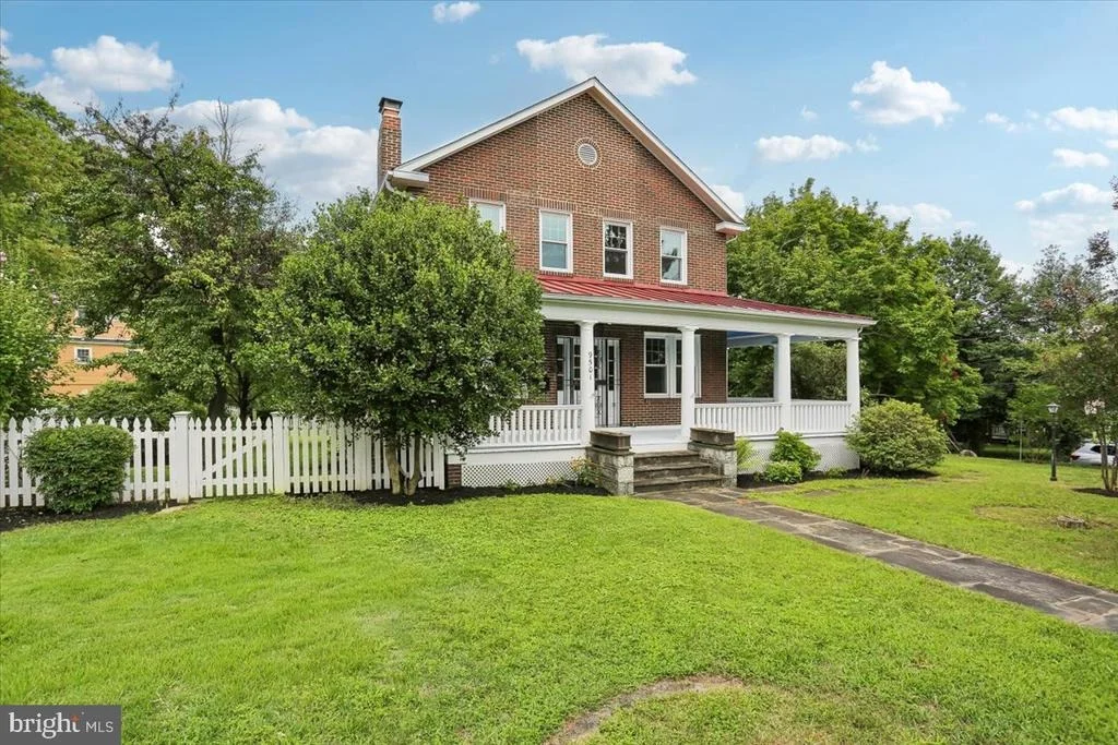 Photo of 9501 COLESVILLE ROAD