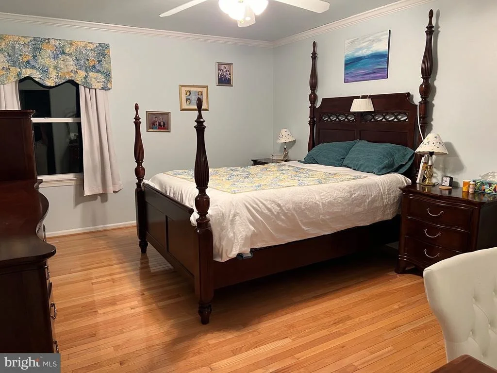 Photo of 6301 GLENBARD ROAD