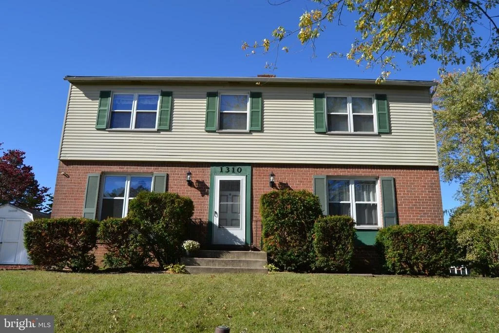 Photo of 1310 N ROLLING ROAD