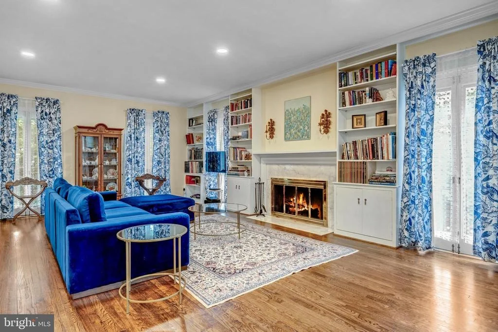 Photo of 1502 HIGHWOOD DRIVE