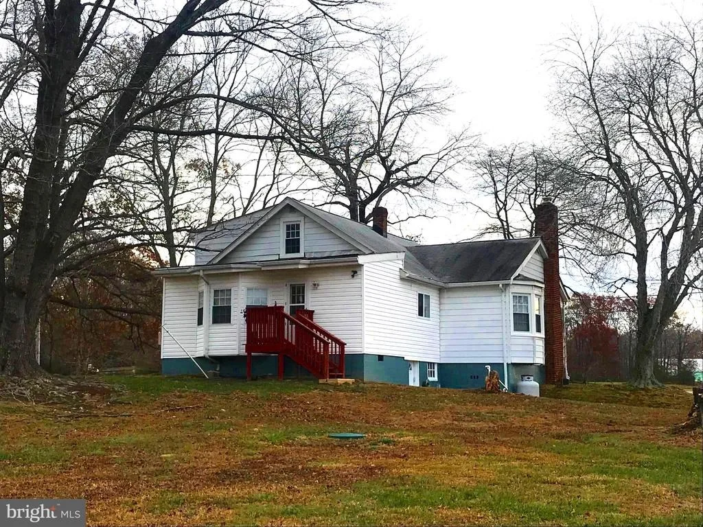 Photo of 16307 ASHBOX ROAD