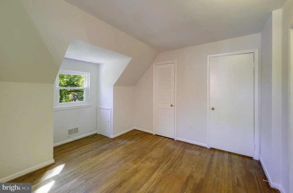 Photo of 3 LAKESIDE DRIVE
