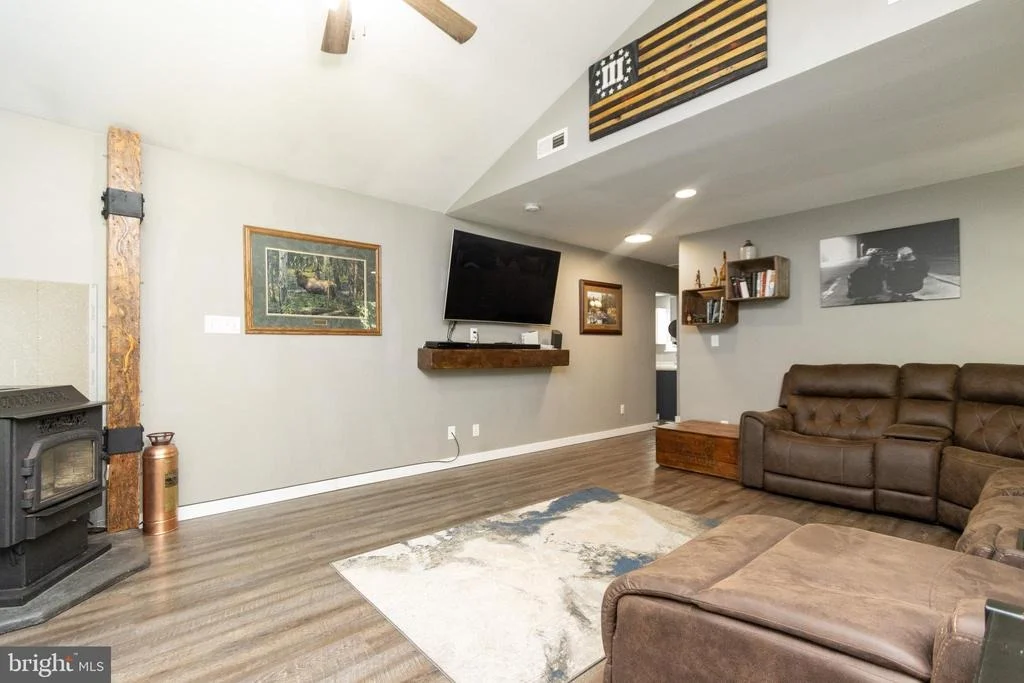 Photo of 3180 UNIONTOWN ROAD