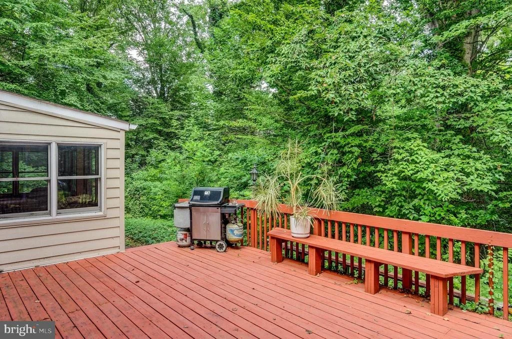 Photo of 501 SOMERSET DRIVE