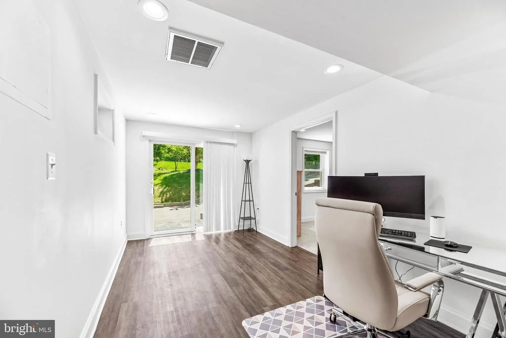 Photo of 2031 INDIAN CIRCLE