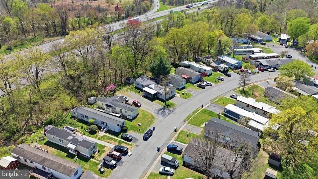 Photo of 11125 LAKESIDE DRIVE