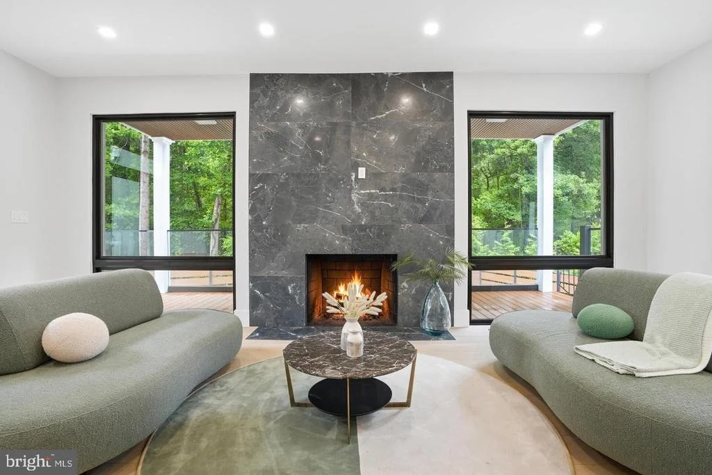 Photo of 1124 SAVILE LANE
