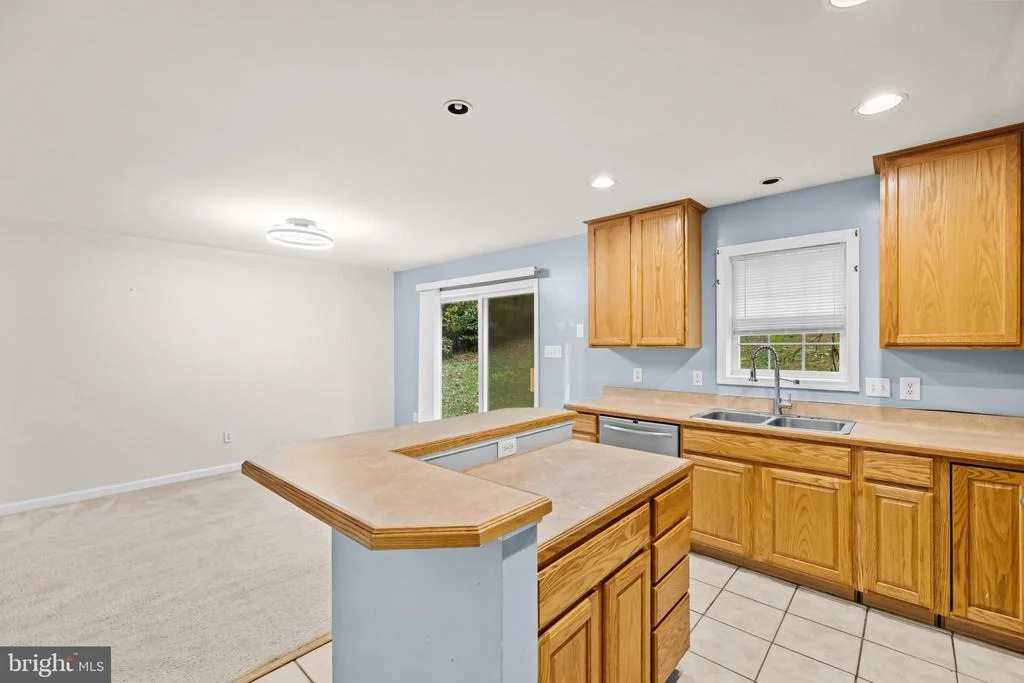 Photo of 8008 WASHINGTON DRIVE