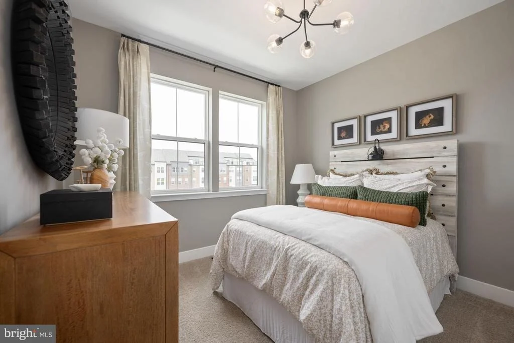Photo of 11331 HYPATIA LOOP
