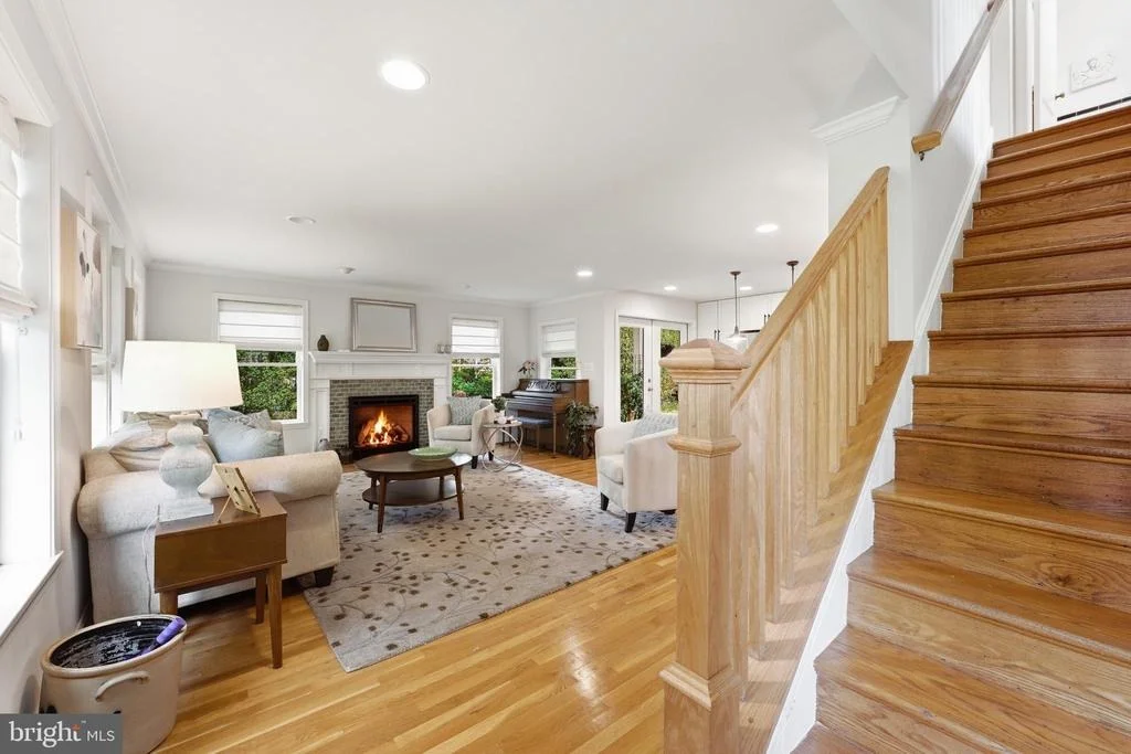 Photo of 1102 MEURILEE LANE