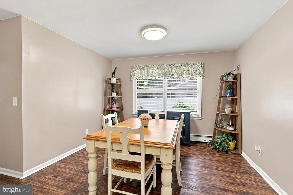 Photo of 2215 LONGWOOD DRIVE