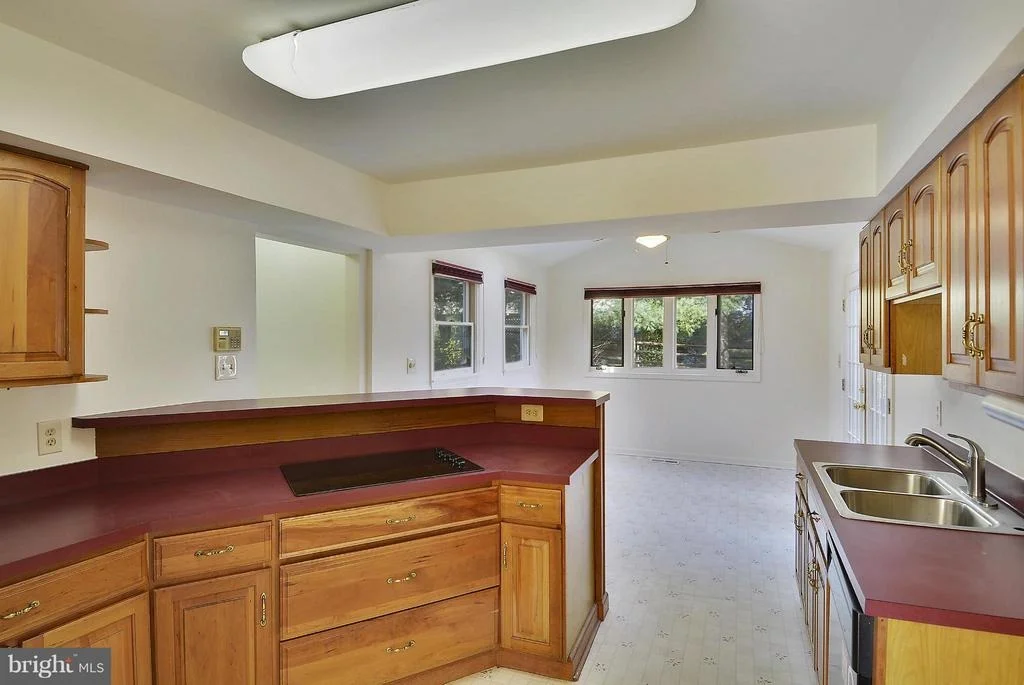 Photo of 813 POINTER RIDGE DRIVE