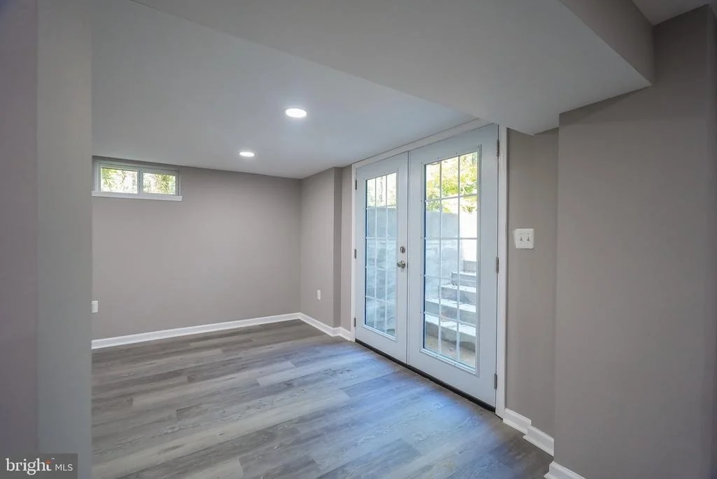 Photo of 4150 BARRETT