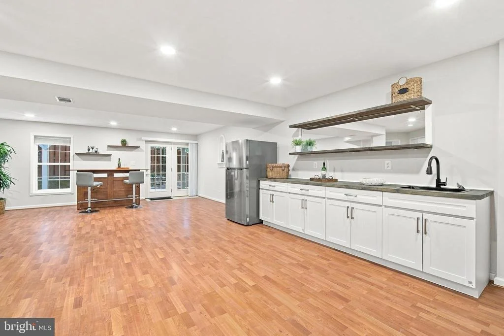 Photo of 8181 USHER DRIVE