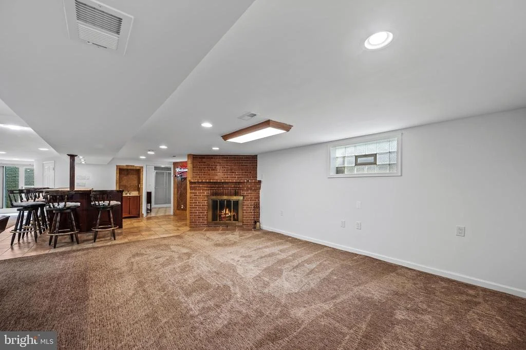 Photo of 4090 BOTELER ROAD