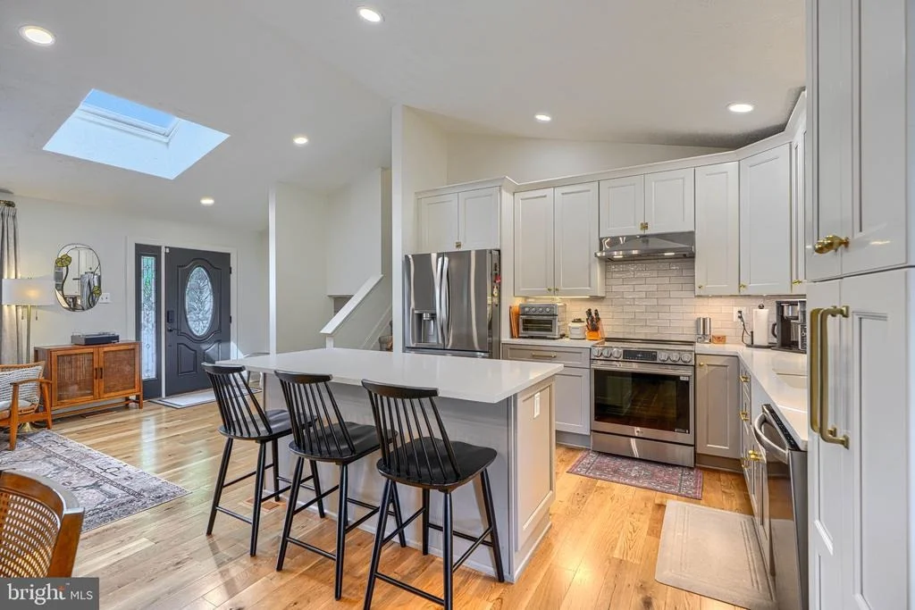 Photo of 1004 PEPPARD DRIVE