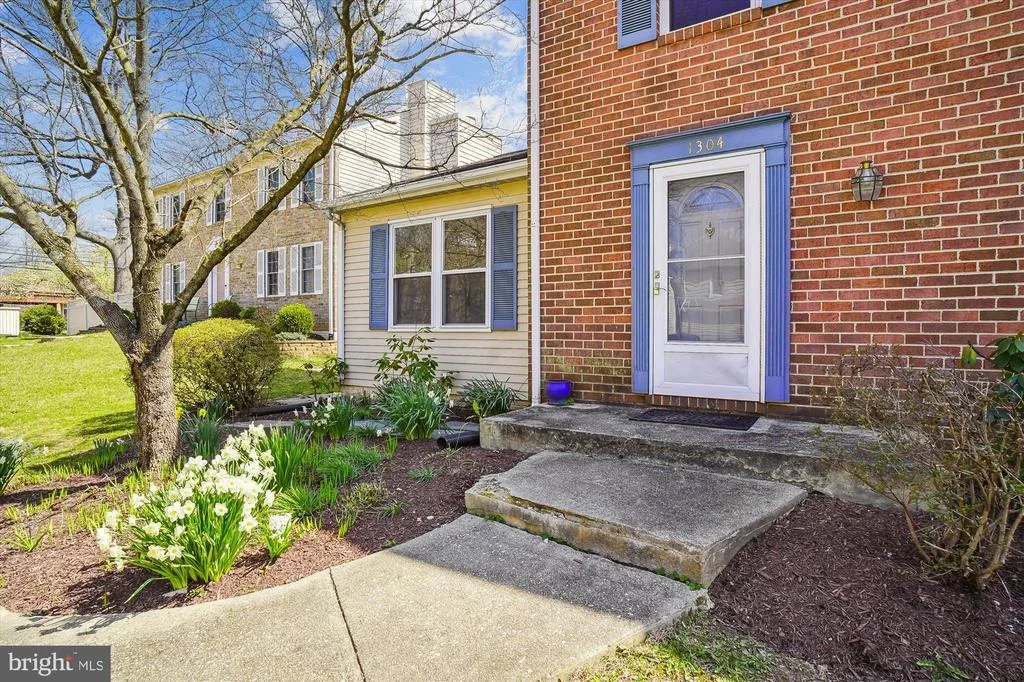Photo of 1304 HEATHER CREST TERRACE