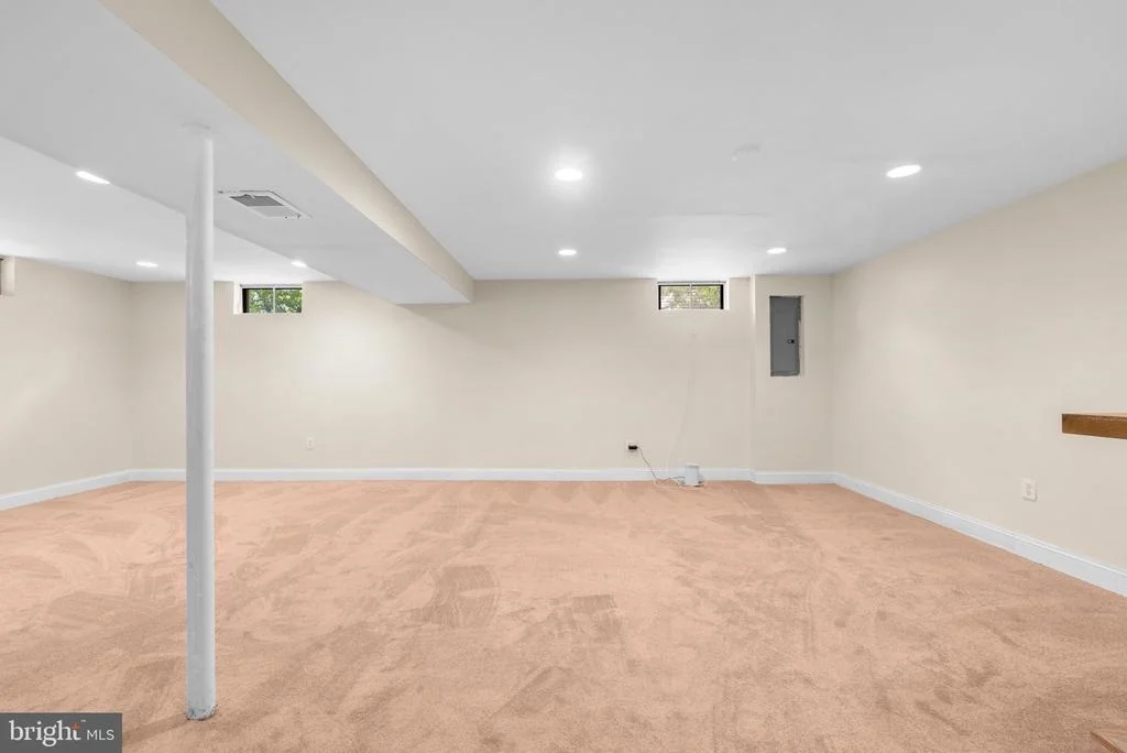 Photo of 8807 DRYSTRAW DRIVE