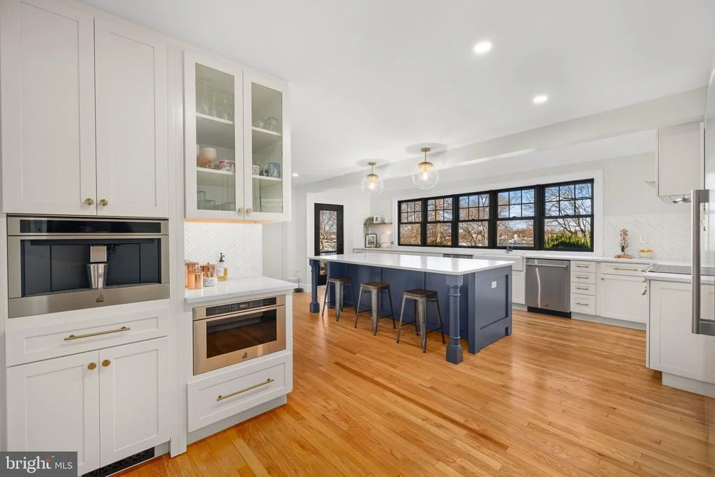 Photo of 1138 MAYO ROAD