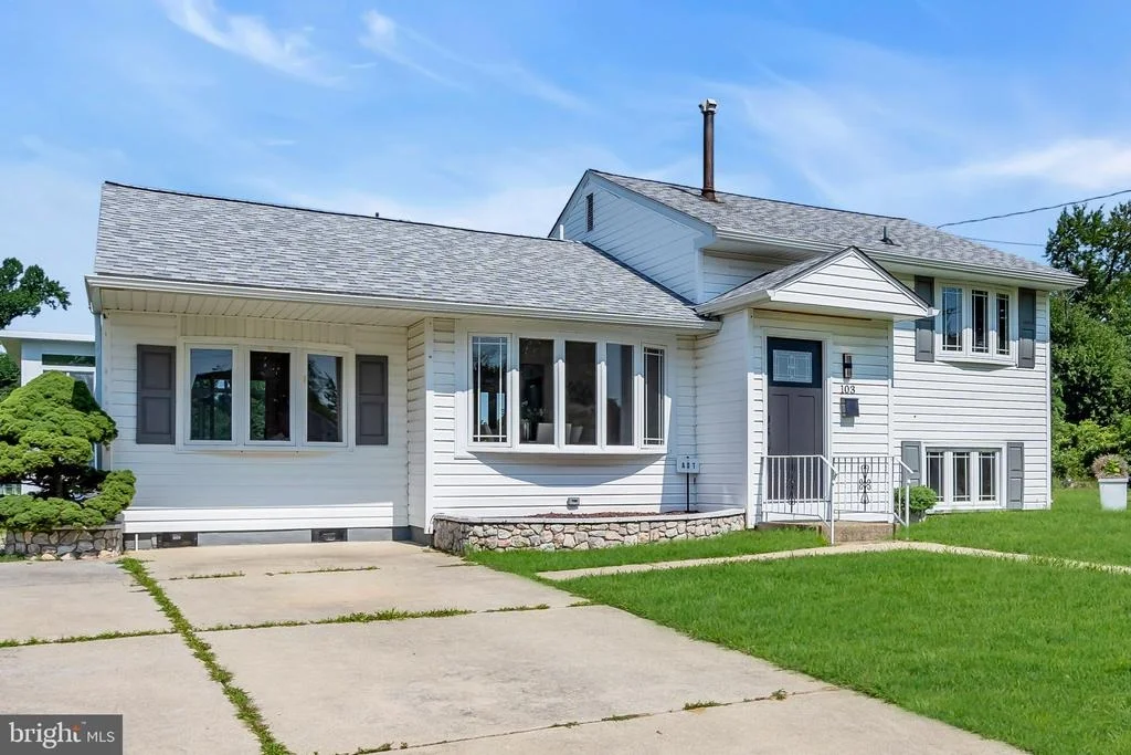 Photo of 103 CARVER DRIVE