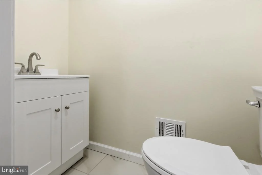 Photo of 24823 CUTSAIL DRIVE