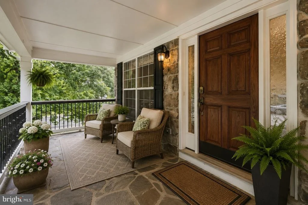 Photo of 320 N CONSTITUTION WAY
