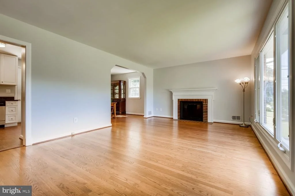 Photo of 706 VENICE DRIVE