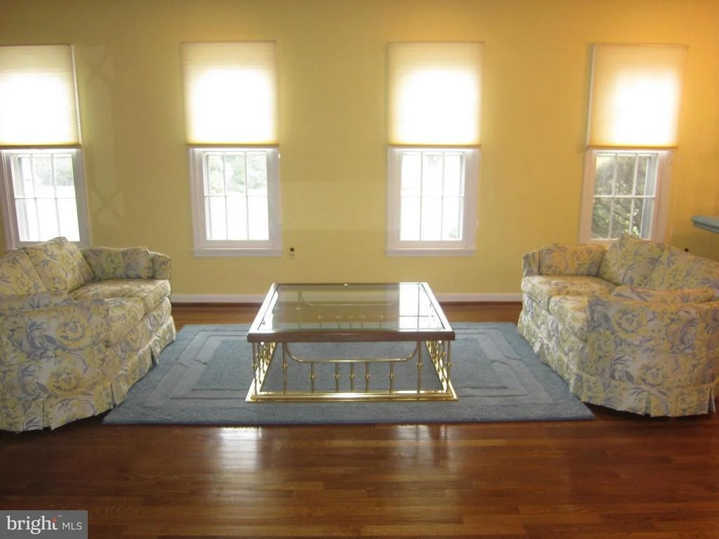 Photo of 15222 CENTERGATE DRIVE