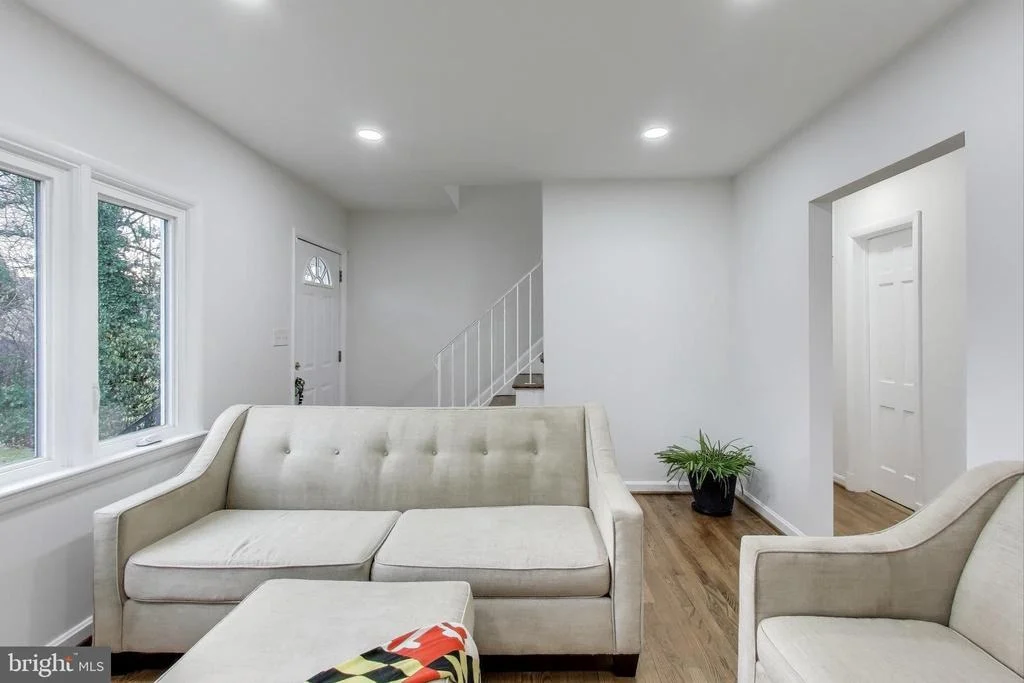 Photo of 11209 MIDVALE ROAD