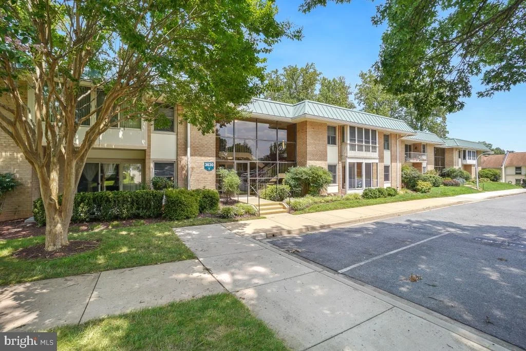 Photo of Unit 82B at 3630 GLENEAGLES DRIVE