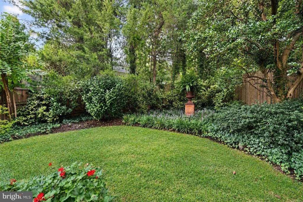 Photo of 7115 EXFAIR ROAD