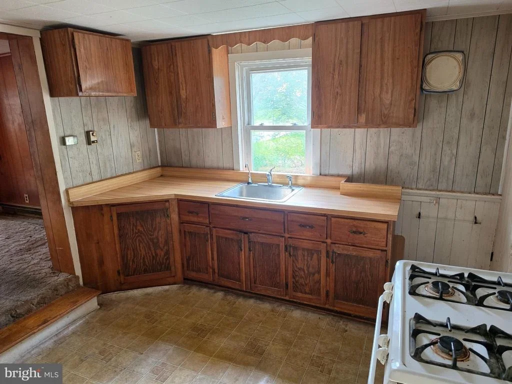 Photo of 6018 CONOVER ROAD