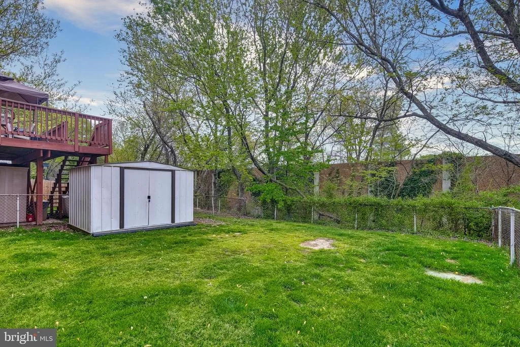 Photo of 937 GROVEHILL ROAD