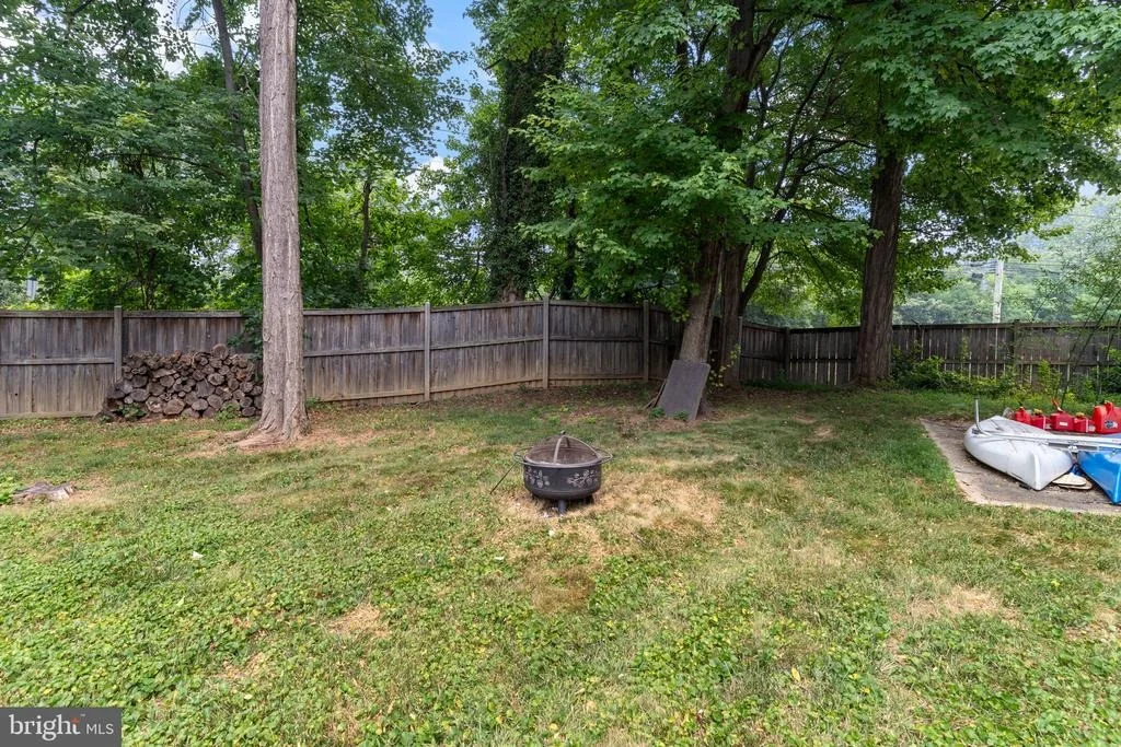 Photo of 15541 BAILEYS LANE
