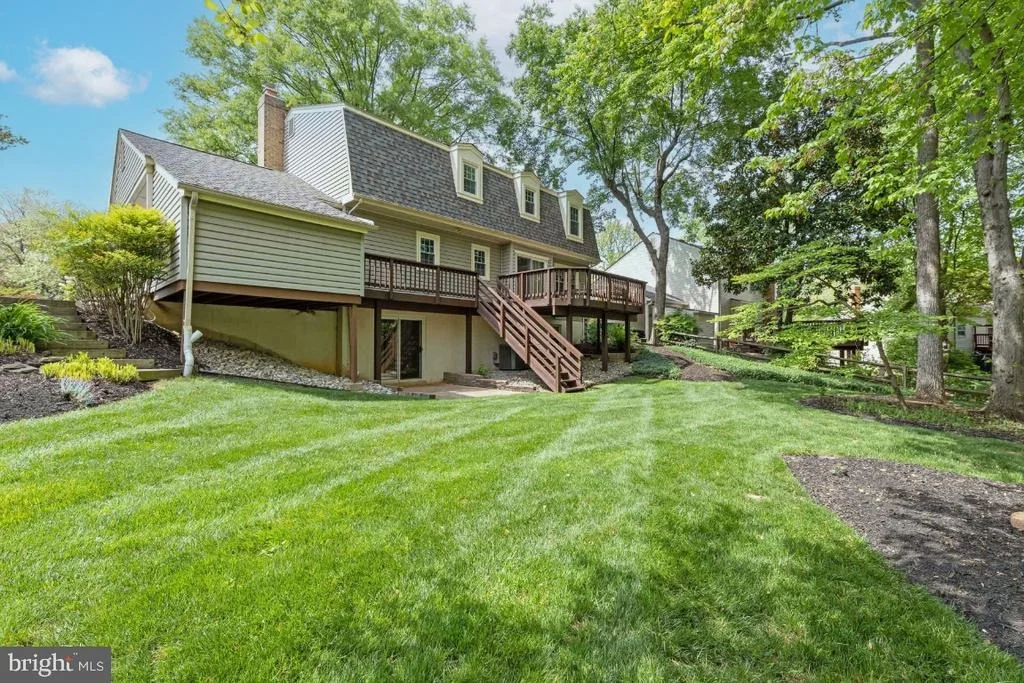 Photo of 7313 LANGSFORD COURT