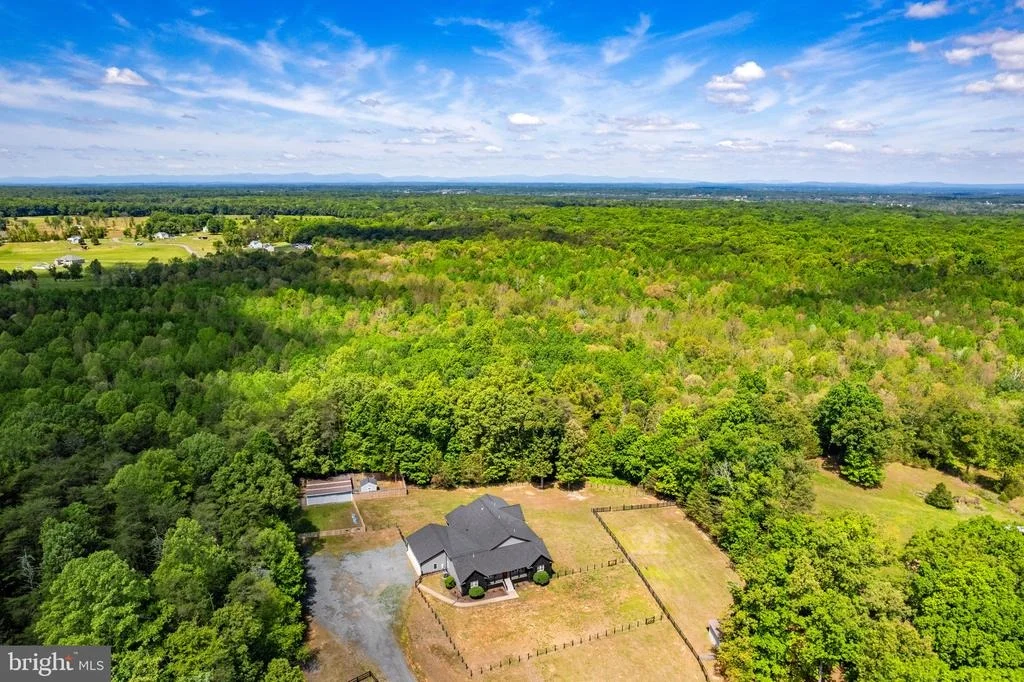 Photo of 11597 YEATS DRIVE