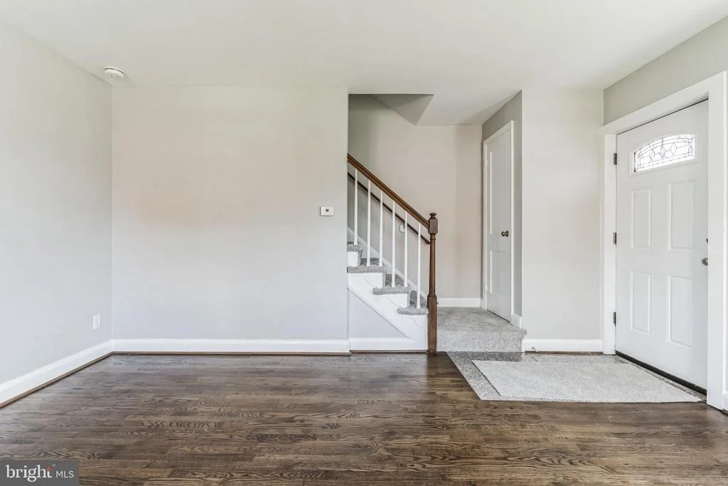 Photo of 503 CHALCOT SQUARE