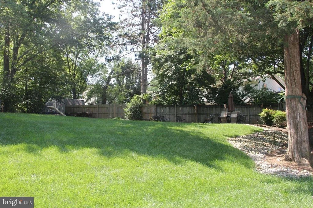 Photo of 6823 SPUR ROAD