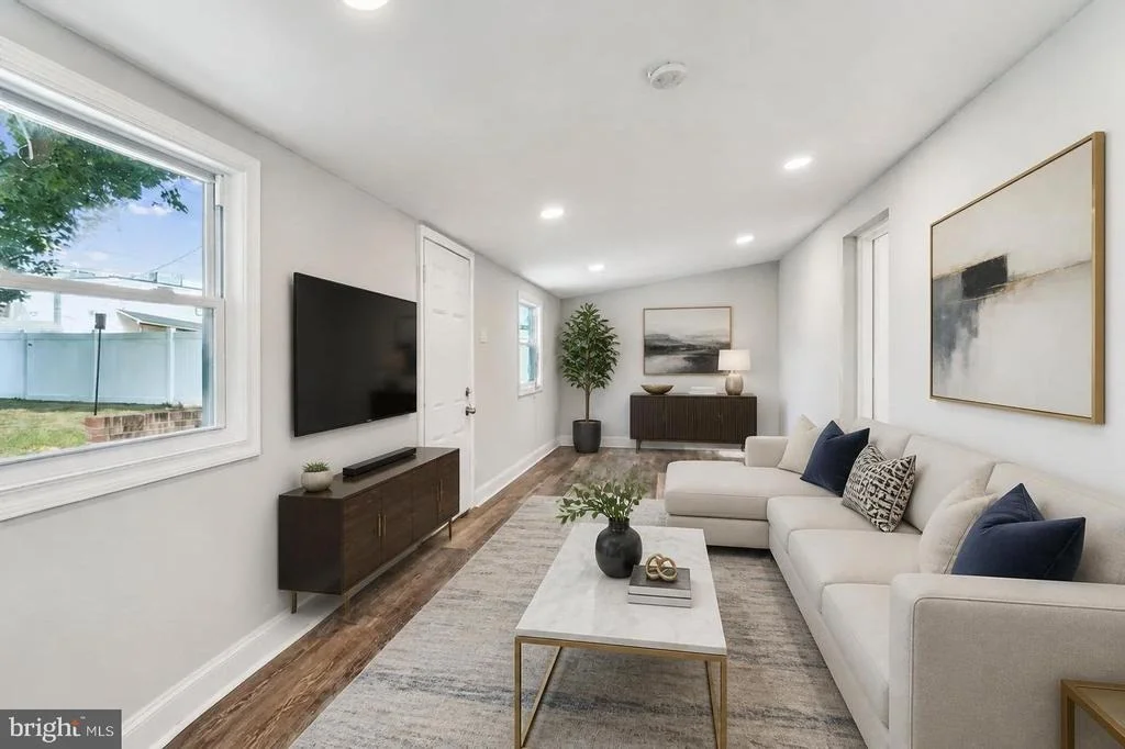 Photo of 110 HARVARD ROAD