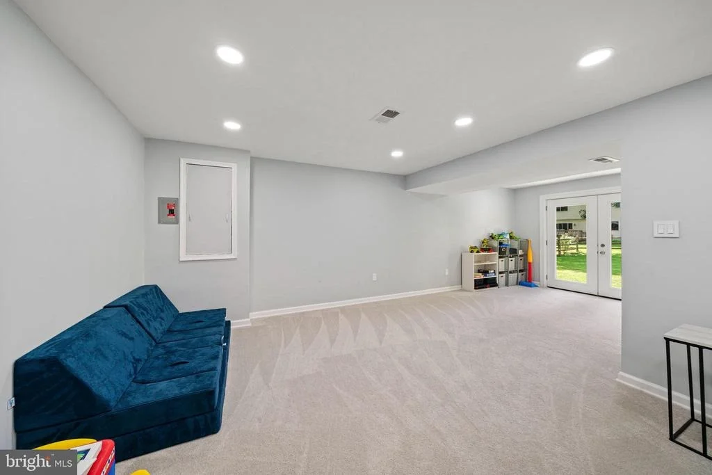 Photo of 10424 SWEEPSTAKES ROAD