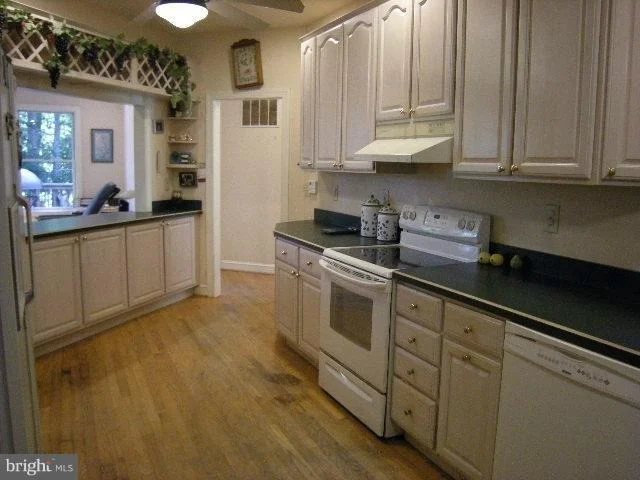 Photo of 1220 SLEDGE WAY