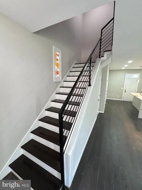 Photo of 1358 VALLEY PLACE SE