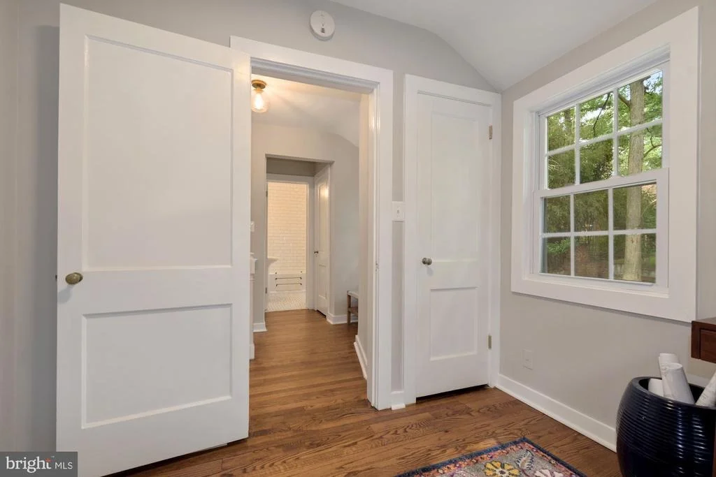 Photo of 8713 READING ROAD