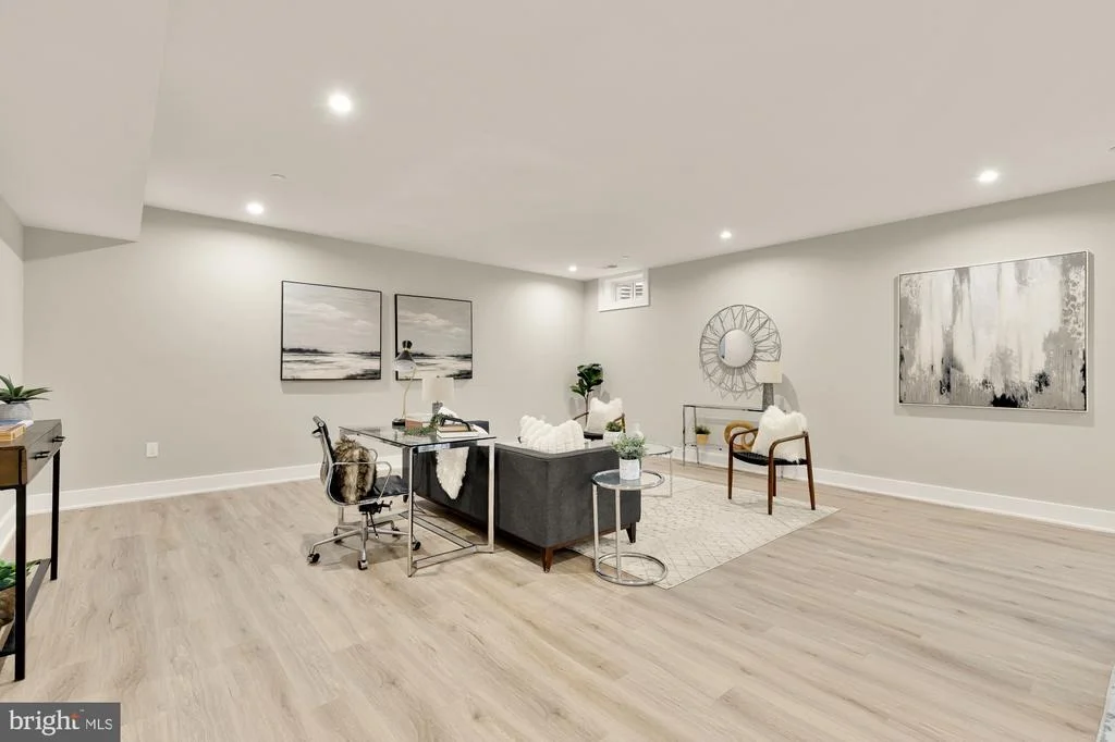 Photo of 9508 FOREST ROAD