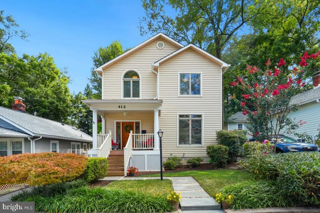 Photo of 412 SILVER SPRING AVENUE