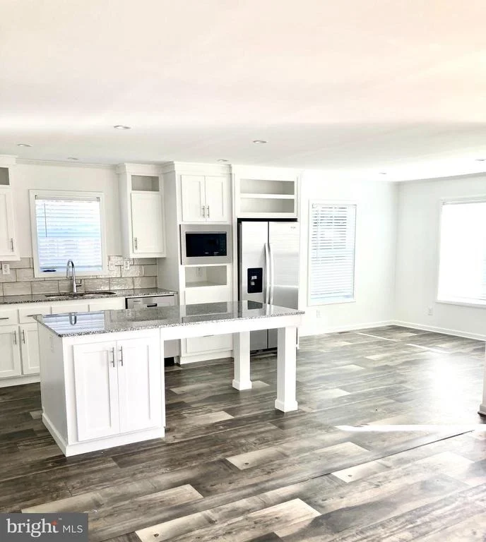 Photo of 17180 VALLEY DRIVE