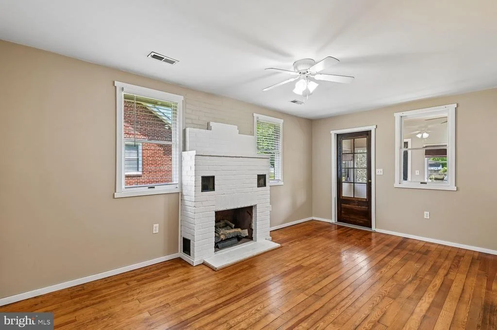 Photo of 302 LINDEN AVENUE