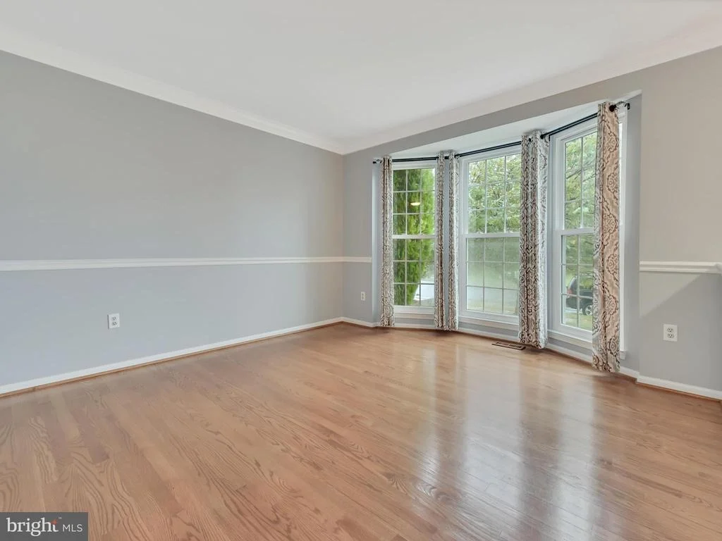 Photo of 620 ANGELWING LANE