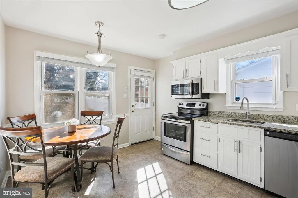 Photo of 707 HOLLYWOOD AVENUE