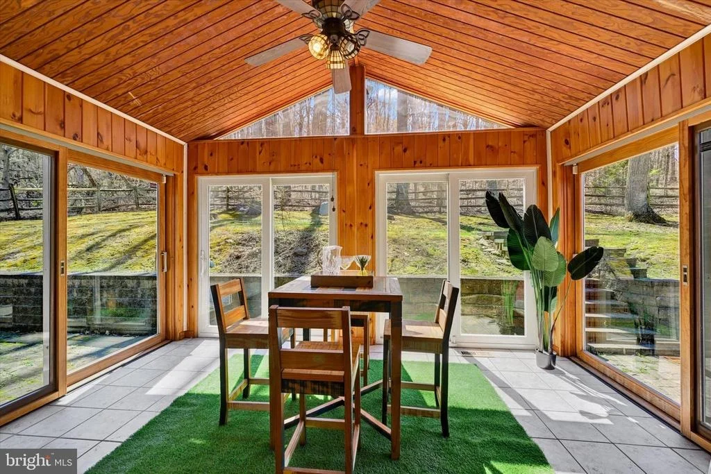 Photo of 5451 GLEN ARM ROAD